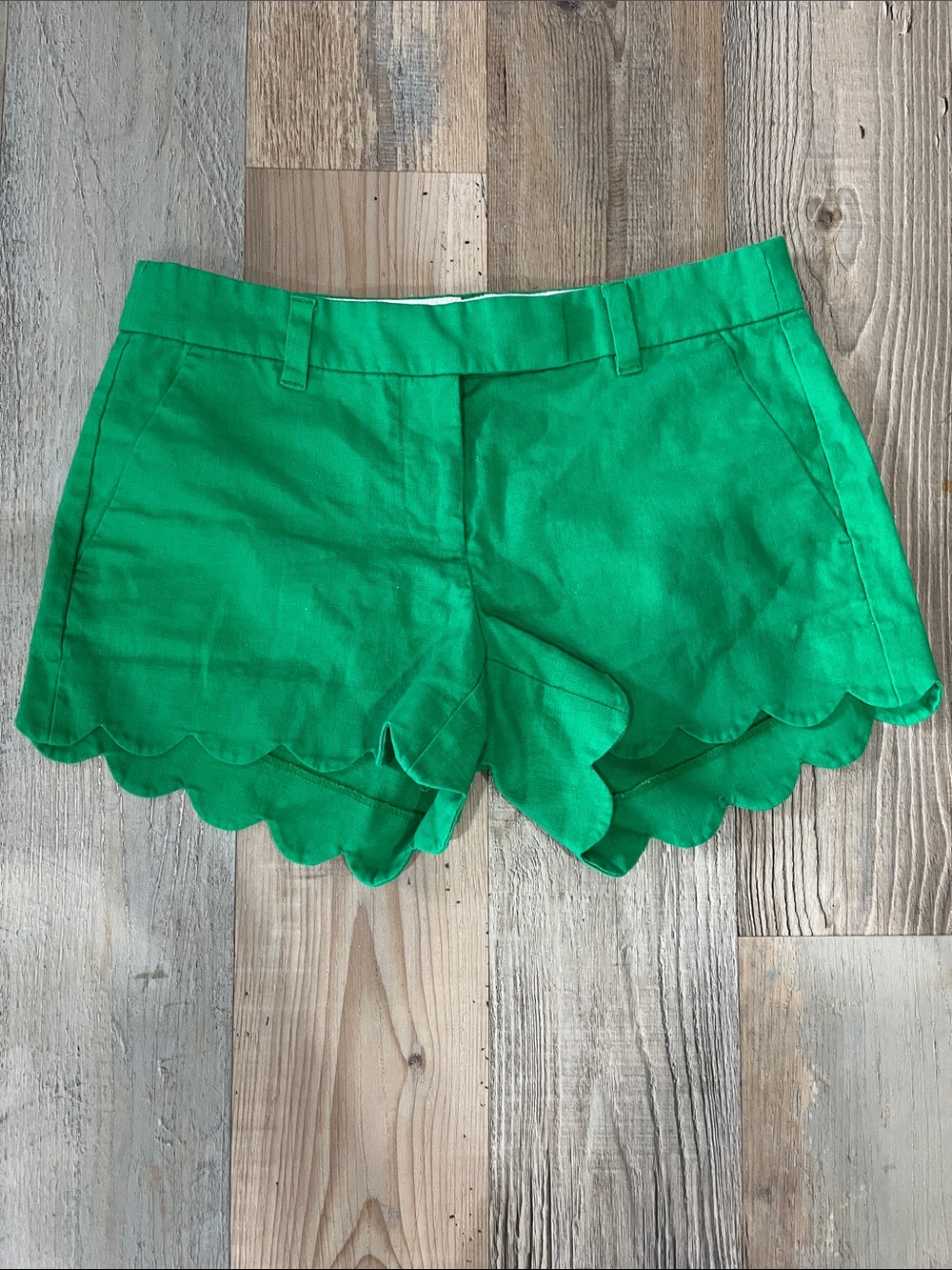J. Crew Emerald Scallop Hem High Waist Shorts Sz 4 Summer Casual Chic Resort